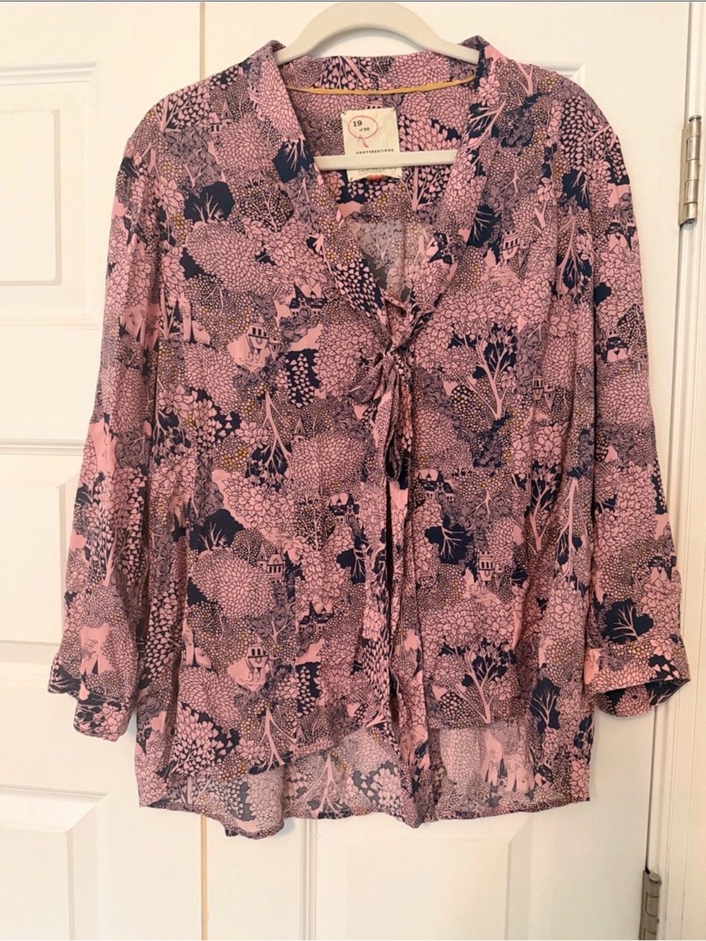 Anthropologie 19 of 52 Conversations Colloquial Neck Tie Blouse Pink Navy Sz 14